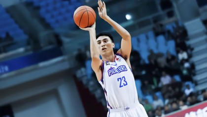 开云体育在线-76人鏖战吉林队，张镇麟统治全场