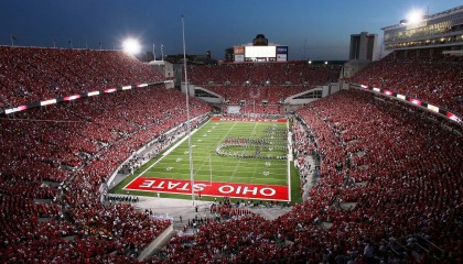 开云体育-西亚卡姆主宰比赛走向，开拓者全面压制尼克斯