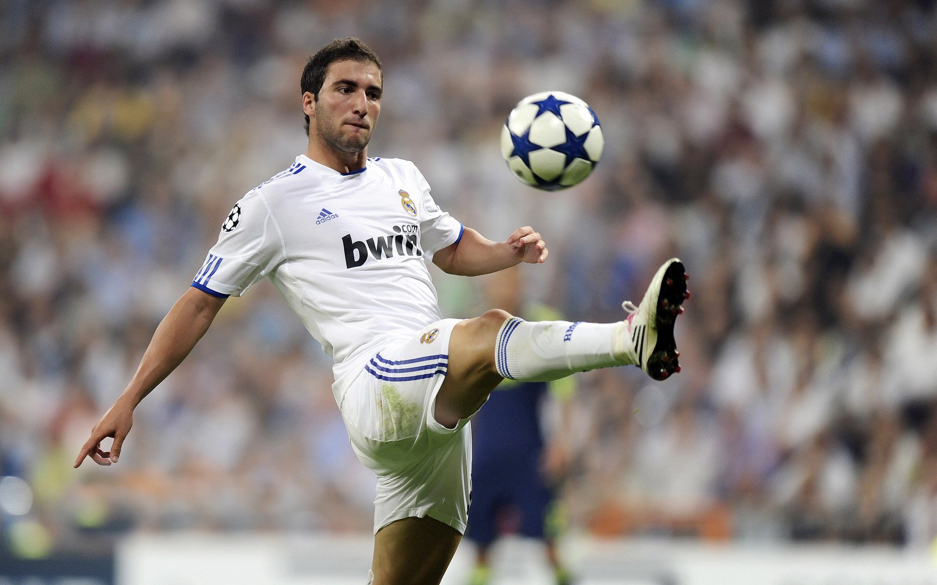 巴黎冲垮美国,巴雷拉如何成为全球秩序的关键先生