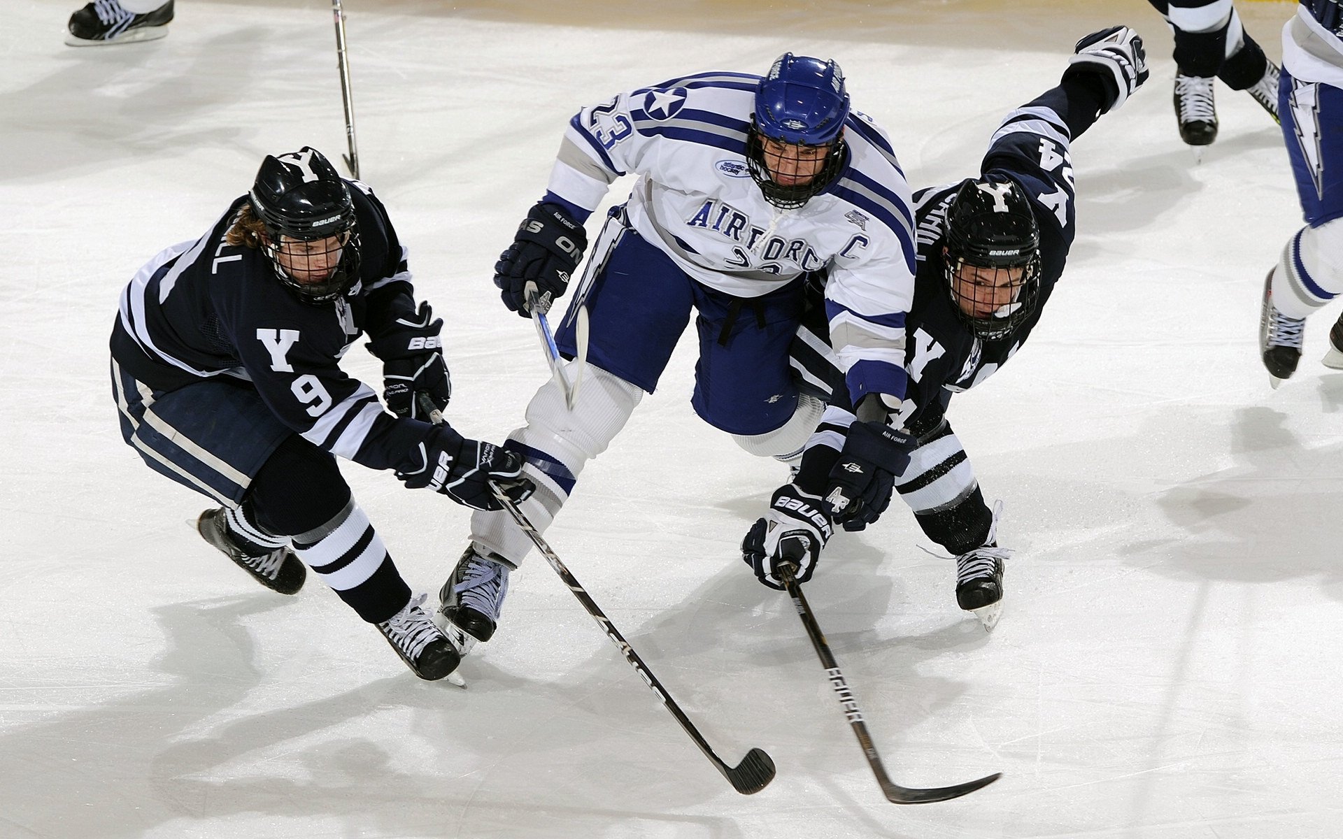 詹姆斯硬仗之王,老鹰决胜局带走勇士,诠释何为真正的王者